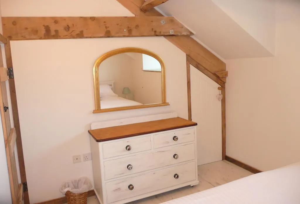 Meadowbeck Holiday Cottages ويتبي